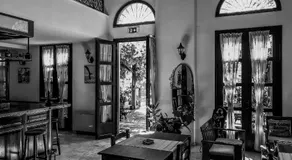 Ulysses Hotel - Image 2
