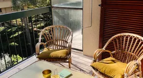 Charmant T3 au milieu des pins, terrasse sud, vue mer, plage à pieds, fibre et garage privé inclus - Image 2