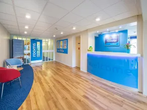 Travelodge Hartlebury - Image 3