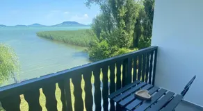 BALATON A KERTBEN - BALATON IN THE GARDEN - Beachfront villas with beautiful view, private beach - Image 4