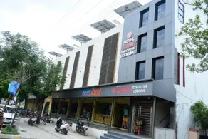 Hotel Uma Executive Lodging - Image 5