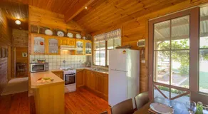 Silky Oak Cottage & Studio - Image 5