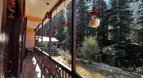 PineNest Cottages & Cafe - Image 3