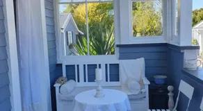 Cabins on Tudor bed & breakfast - Image 3