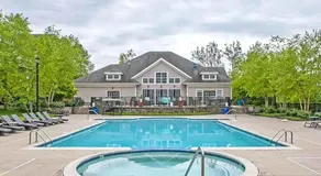 Landing Incredible 2BD Pool Clubhouse - Image 3
