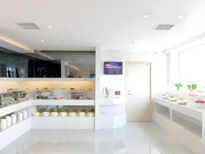 Lavande Hotel Changchun Hangkong University Fanrong Road Metro Station - Image 4