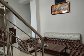 Arjun House Hotel- Guest House - Image 4