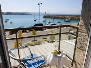 La Table De Jeanne - Hôtel & Restaurant - Image 4