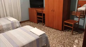 HOSTAL D'ANNUNZIO HOUSe - Image 2