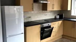 2 Bedroom Bungalow - Image 4