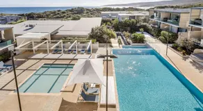 Smiths Beach Resort - Image 2