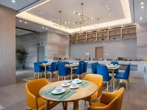 Kyriad Marvelous Hotel Guangzhou North Railway Station Metro Station - Image 3
