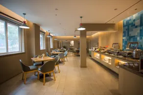 Home Inn Neo Qingdao Taidong Pedestrian Street Taidong Metro Station - Image 3