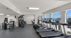 Oceanfront condo with outdoor pool & high-speed WiFi - Image 4