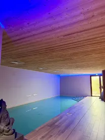 World Hotel - Image 5