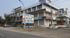 Hotel Space Comfort Inn - Image 4