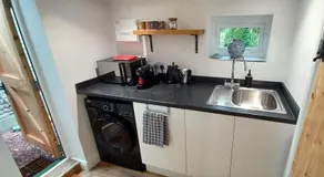 Woodford Suite - Image 4