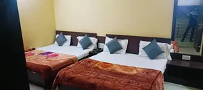 Hotel Gopi Vallabh 966o9o1oo6 150mtr from shreenathji temple only By SK - Image 2