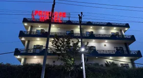 Primrose Hotel - Image 5