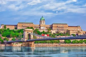 Panoramic Comfort in the Luxurious Green District! - Image 3