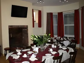 Dolphins Hotel - Image 3