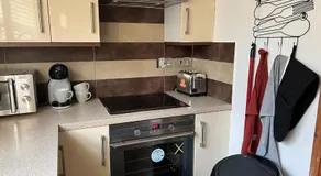 2 Bedroom Apartment 11 Minutes From Stansted Airport - Image 5