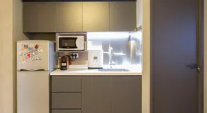 Check Inn HK - Image 4