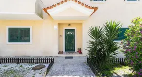 Alojamento - Apartamento ou quarto - Estacionamento à porta - Image 4