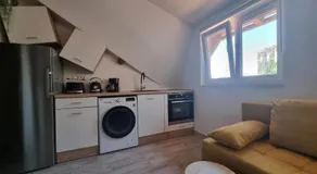 Steep-Climb Attic Studio w Floor Heating & 55" TV - Image 5