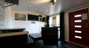 Aurora Cabin - Image 4