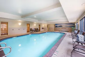 Hampton Inn & Suites Arcata - Image 3