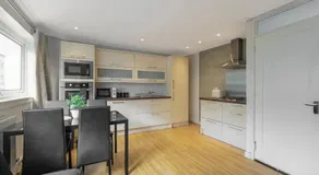Free Parking | 3 Bedrooms | Sleeps 7 | Airport - Image 4