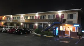 Whittier Travel Inn - Image 5