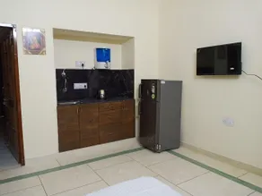 Furnished independent STUDIO flat for short stay - Image 3