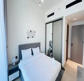 OYO HOME 1386 Premium One Bedroom Apartments - Image 4