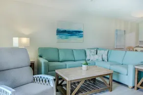 2 C, Three Bedroom Townhome - Image 5