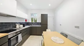 3 Bedroom Home in South London - Image 5