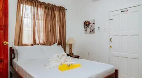 Wanigi Guesthouse - Image 2