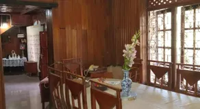 Antique Villa - Image 4
