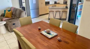 Spacious Family Retreat - Image 3