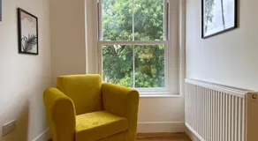 De Parys Penthouse 5 in Bedford - Image 3