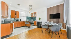 Avari Apartments - Hatton Collection - Image 3