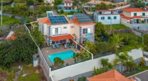 Vila Violla private swimming pool - Image 5