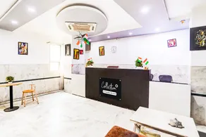 Collection O Sector 110 Noida - Image 3