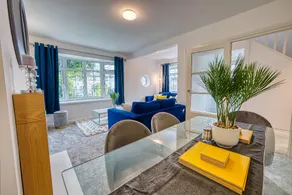 Modern 3 Bedroom 2 Bath House with Parking, Wednesbury, Birmingham - Image 3