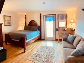 Blue Shutters Inn - Image 2