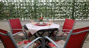 Apartment Oasis with free parking on premises - Image 3