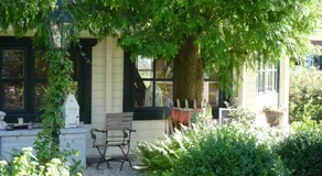 COSY & NATURAL COTTAGE with FIREPLACE and GARDEN - Image 5