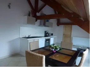 Le Rocher des Ducs, Chambres d'hôtes, parking privé, abris motos - Image 3