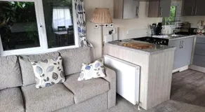 Hillside retreat - 2 bedrooms sleeps 5 - Image 4